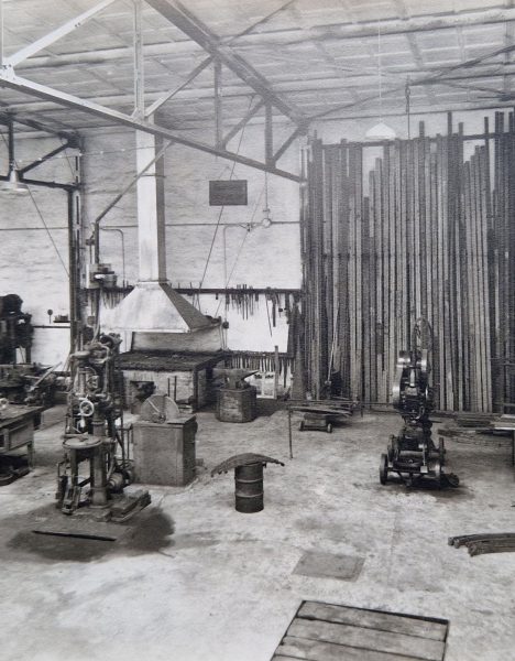 Entrepôt et forge pour les ressorts